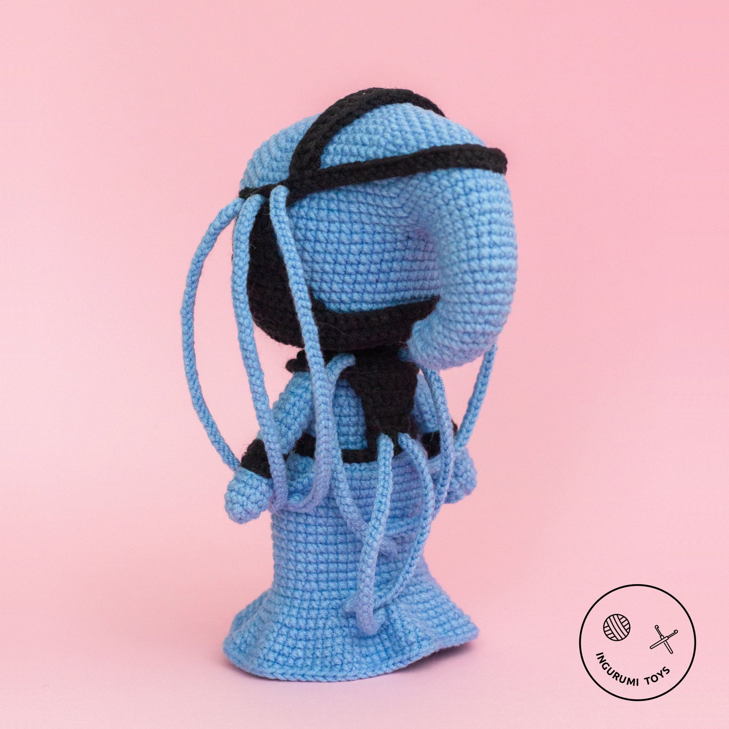 Unique blue alien from The Fifth Element movie Diva Plavalaguna detailed amigurumi crochet pattern, perfect for ’90s kids and sci-fi geeks who love crochet — makes a great handmade gift!