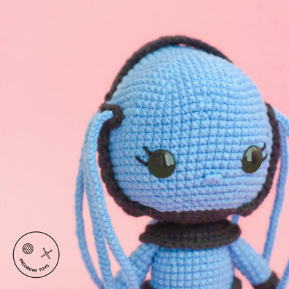Detailed crochet pattern of Diva Plavalaguna from The Fifth Element for amigurumi fans and sci-fi lovers